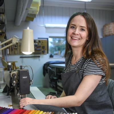 Ann-Catrin Lundmark driver Möbelstudion och har deltagit i Go Business inkubatorprogram för att utveckla sitt företag.