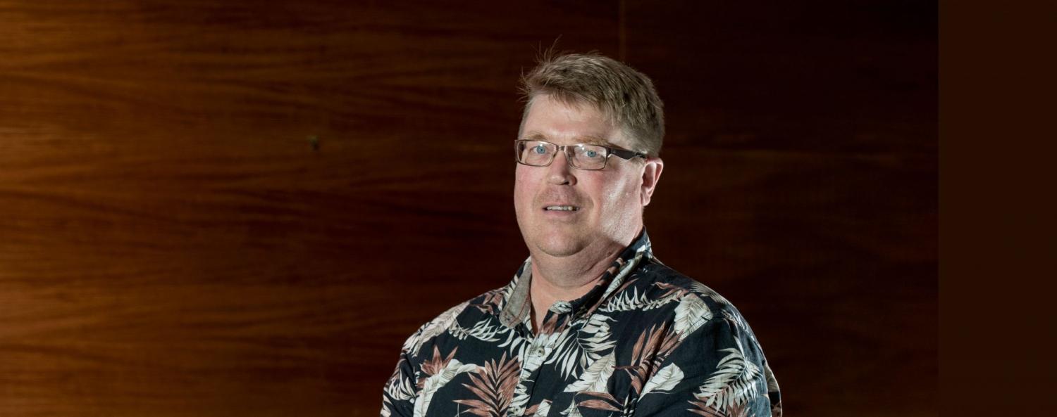 Entreprenören Peter Eriksson driver företaget Arctic Old School och tillverkar senap under varumärket Baronselets gourmetprodukter